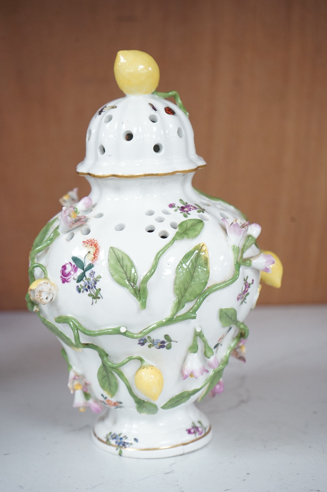 A Meissen pot pourri vase and cover, c.1760, 18cm. Condition - fair